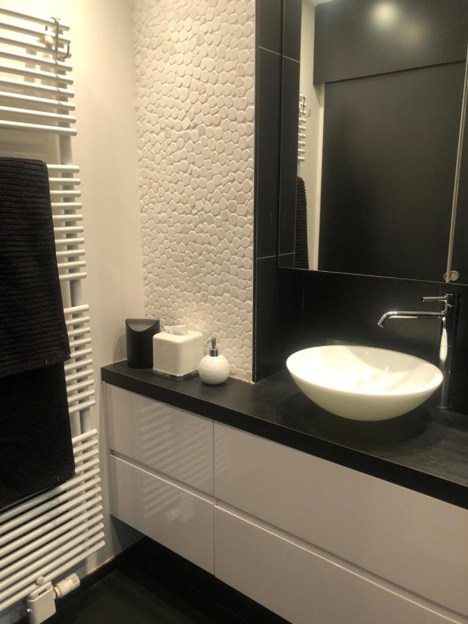 Cosy And Trendy Apartment 75M2 With Balcony - Centrally Located - Lippenslaan Кноке-Хайст Екстериор снимка